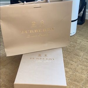 Burberry box and bag!